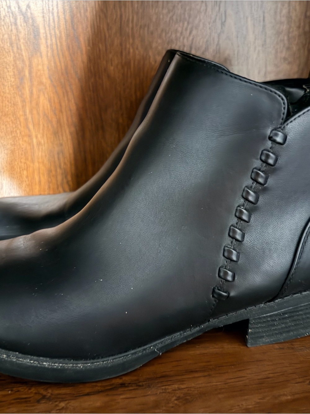 Easy Spirit Black Leather Ankle Booties with Side Stitch Detail